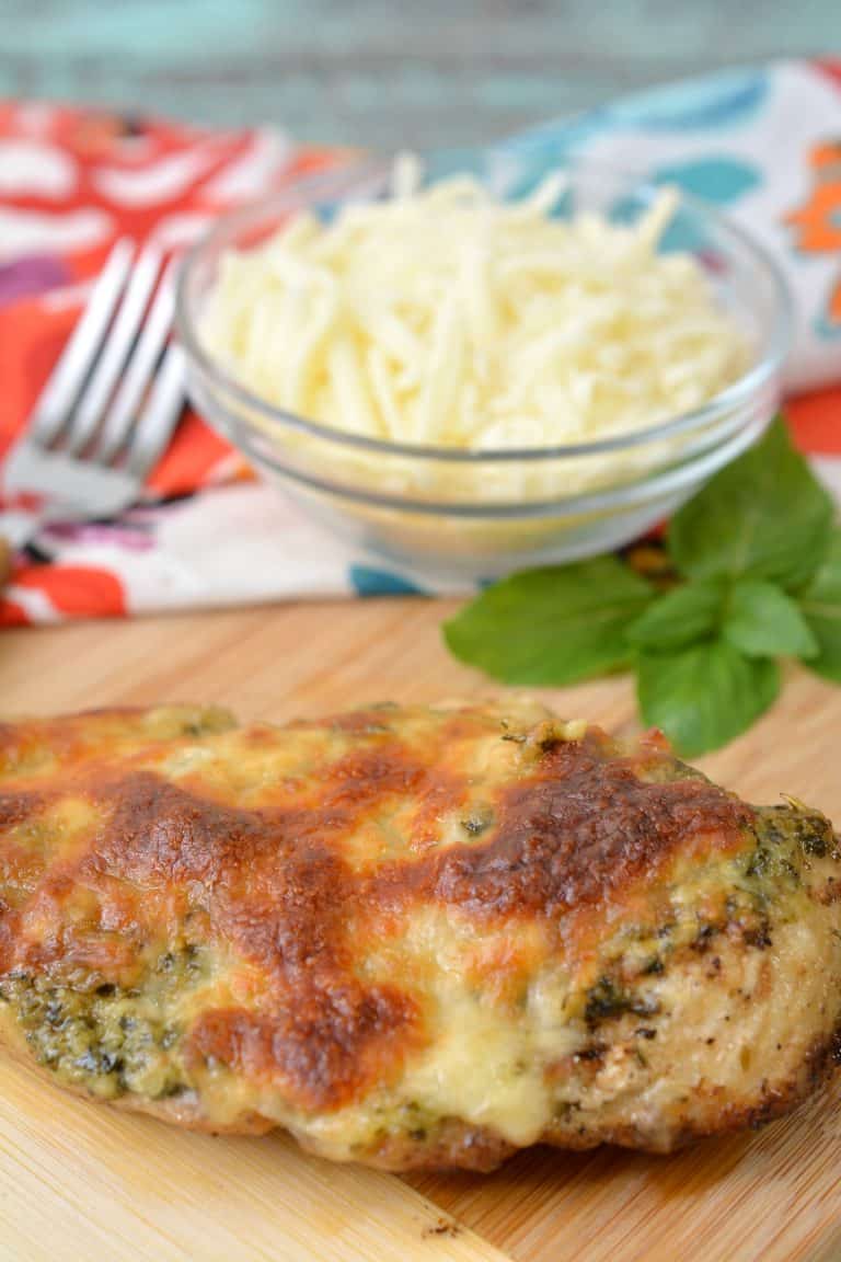 Keto Friendly Cheesy Pesto Chicken Everyday Ketogenic