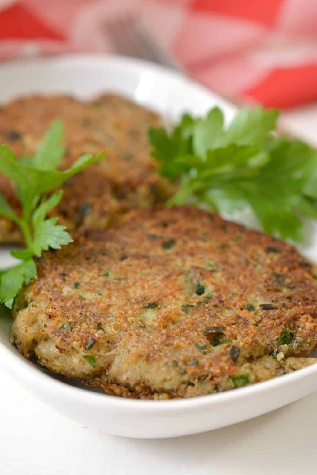 Keto Crab Cakes - Easy Low Carb Appetizer - Everyday Ketogenic