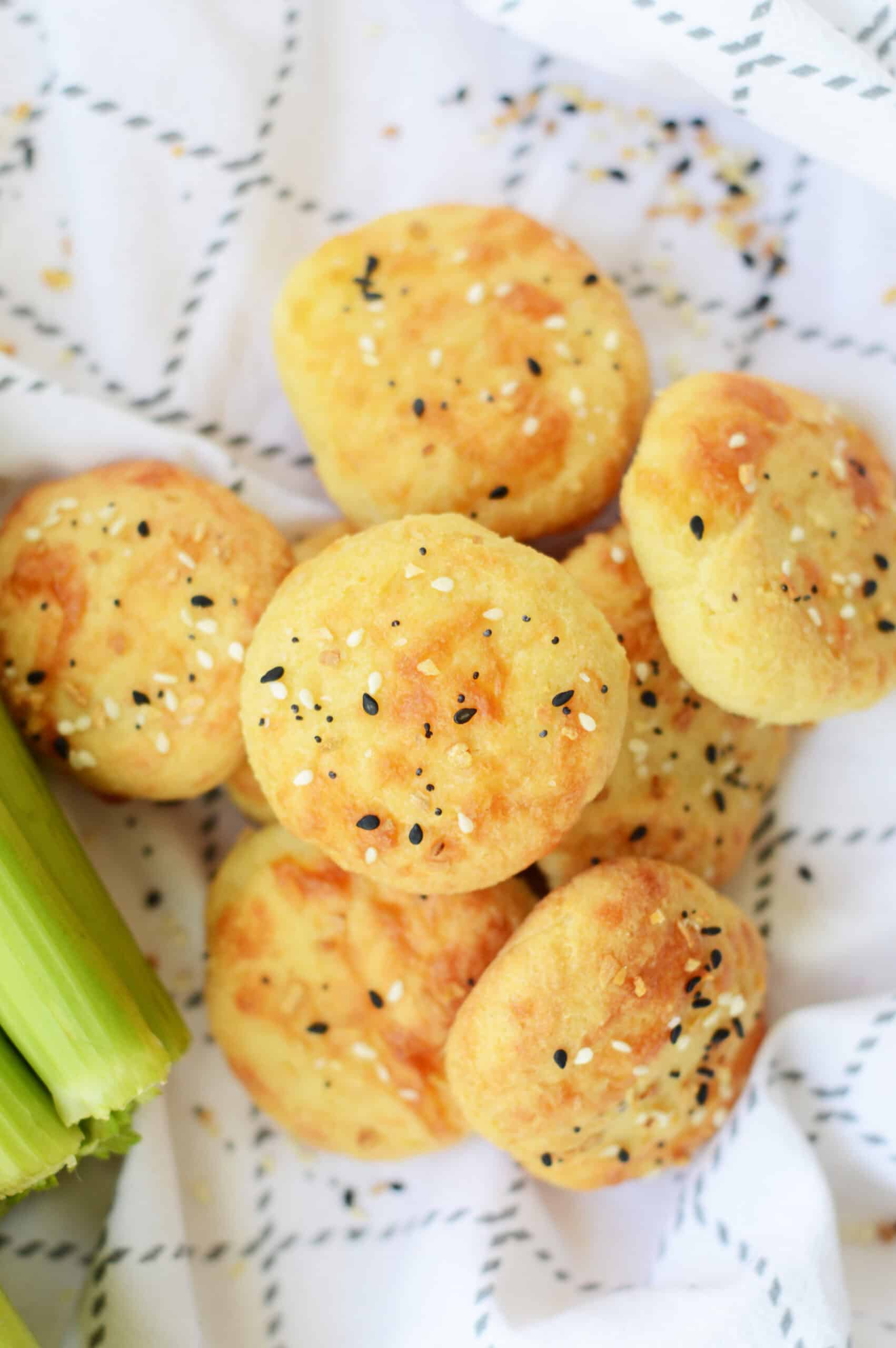 best-keto-everything-bagel-bites-snack-recipe-everyday-ketogenic