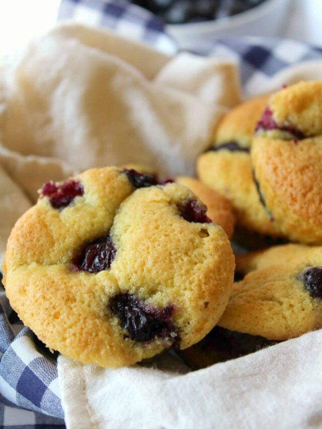 A close up of food, with Muffin
