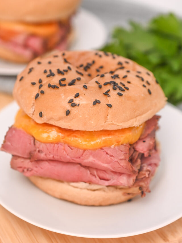 Keto Copycat Arby’s Beef and Cheddar