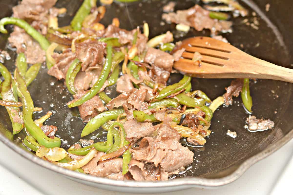 Keto philly cheesesteak recipe Easy stuffed meal Everyday Ketogenic