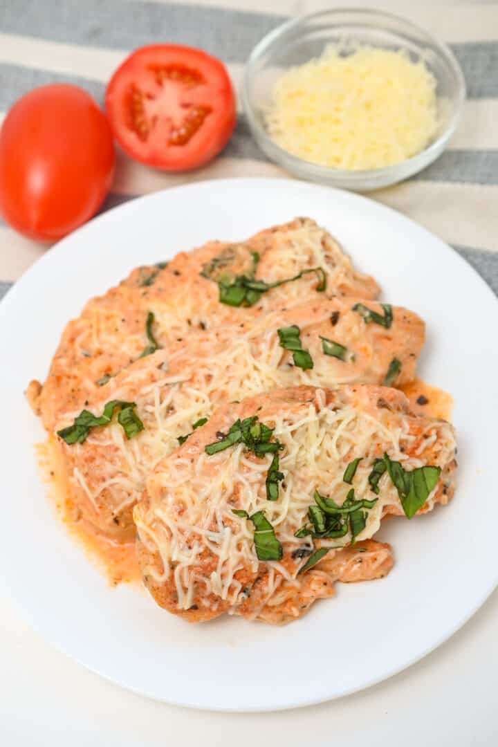 Keto Crockpot Alfredo Chicken Recipe (Slow Cooker) Everyday Ketogenic