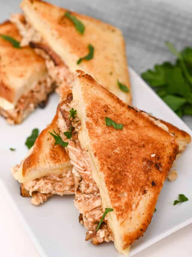 Keto grilled cheese on a plate