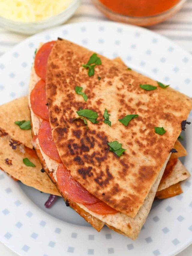 Delightful Keto Pepperoni Pizza Quesadilla Story Everyday Ketogenic